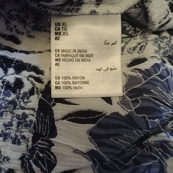 NWT INC International Concepts Top - Picture 3 of 5